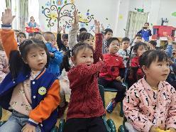 20230531【生活燕幼·园区动态】燕幼中心园：“携手共育  一路’童‘行”—小、中、大班资源团活动_html_m38bf6541.jpg