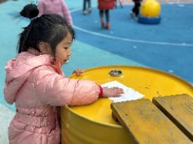 20241231【生活燕幼·园区动态】燕鸣苑分园：“寻年记，集五福”——庆祝元旦系列活动_html_36c607cb.jpg