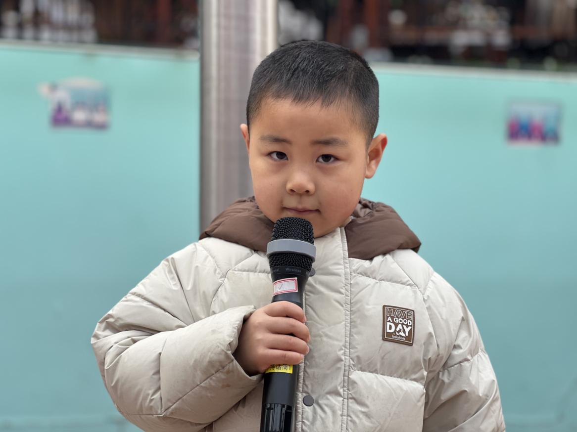 20241223【生活燕幼&middot;园区动态】新城分园——大三班升旗仪式 _html_2eeb7769.jpg