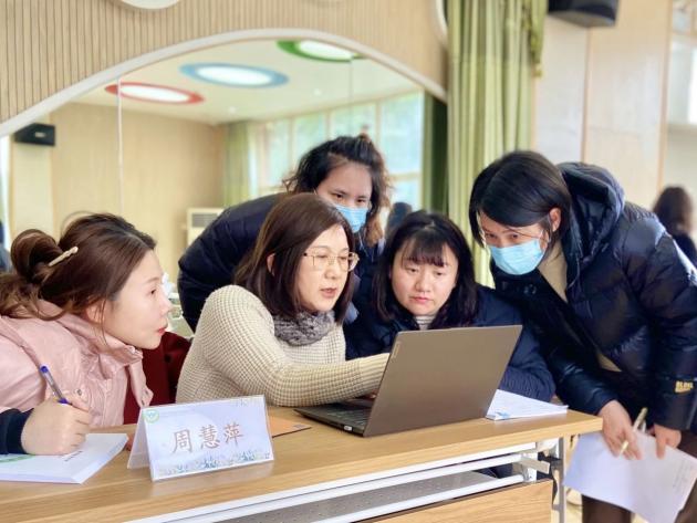 20240306【生活燕幼·园区动态】下庙分园：“专家引领，指导复审”——2024年省优复审申报专题培训会_html_m548b0432.jpg