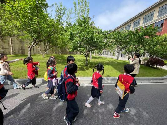 20240415参观小学_html_m66482098.jpg