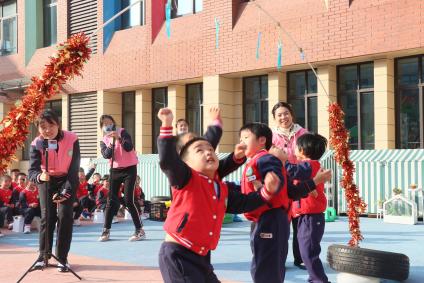 20221115新城园区中班年级组运动会新闻(1)_html_m527ce067.jpg