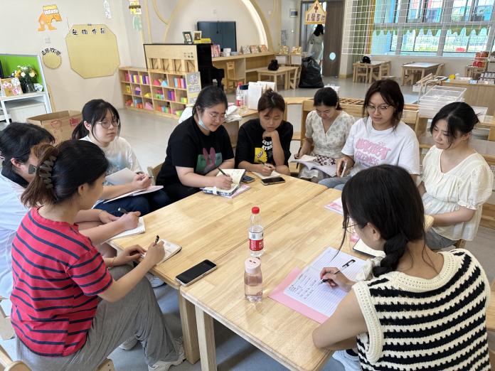 2023.8.30小班新生适应活动_html_m6583afb9.jpg