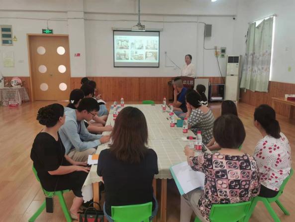 【生活燕幼·家园共育】中心园：“凝心聚力 共话成长”——园级家委会暨膳食委员会会议_html_76b481ab.jpg