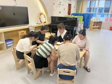 20230831【生活燕幼】“你好，新学期”——燕子矶幼儿园秋季开学准备_html_1f3477fd.jpg
