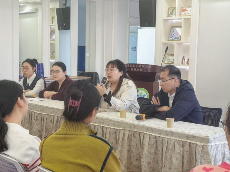 20250327【生活燕幼&middot;园区动态】新城分园：课堂初体验，衔接共成长——晓庄小学老师进课堂活动_html_65538d7b.jpg