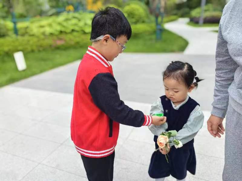 20240511母亲节活动_html_32739910.jpg