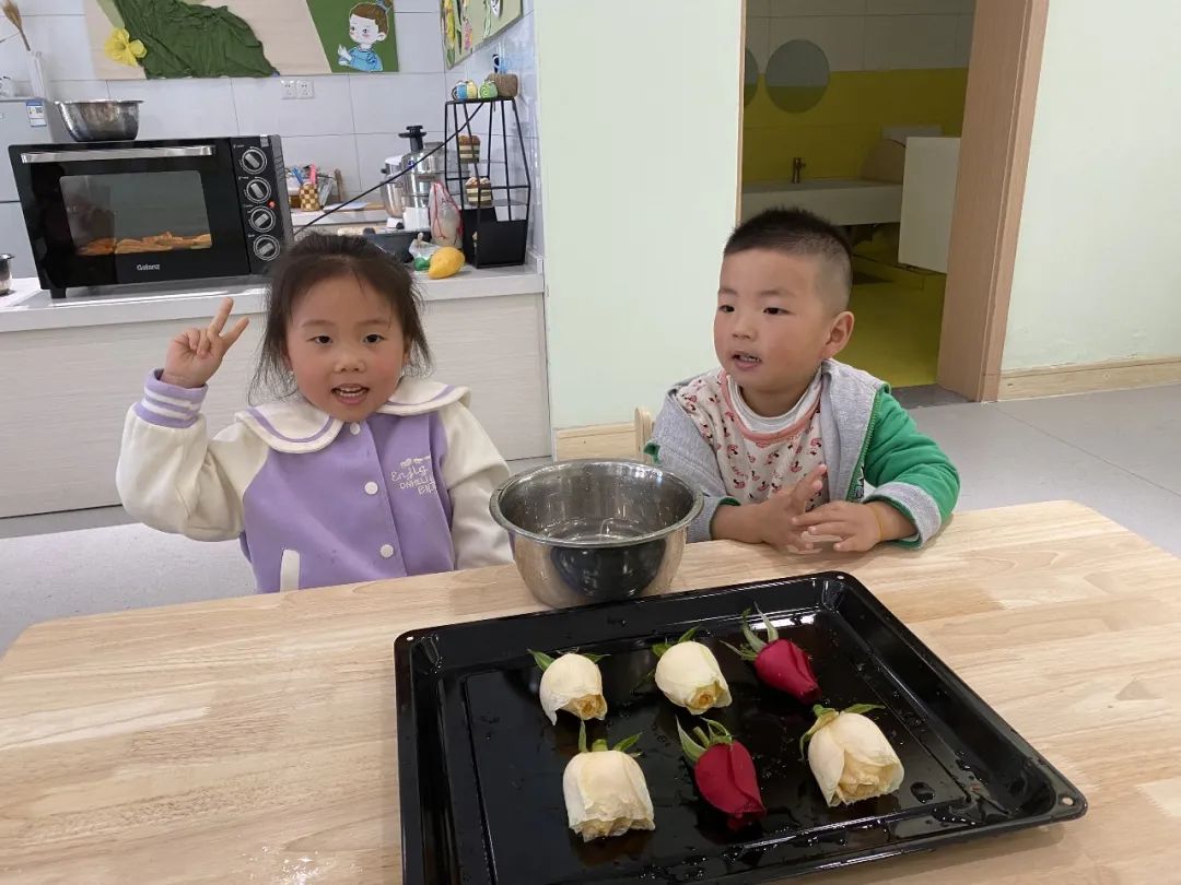 20230421 【生活燕幼·园区动态】燕鸣苑分园：一杯春滋味 闲时饮茶香——记小三班清明节气活动_html_7348643e.jpg