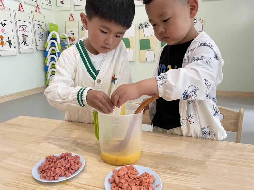 20230420【生活燕幼·园区动态】燕鸣苑分园：“雨生百谷，暮春将夏”——舌尖上的节气之谷雨_html_51bd5708.jpg