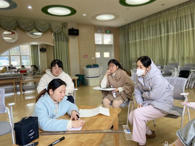 【生活燕幼&middot;园区动态】下庙分园：“聚焦观察，走进种植 ” ——探究满足不同幼儿年龄段幼儿特点的种植观察记录形式_html_689be945.jpg