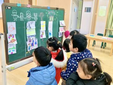 【生活燕幼·年级组动态】下庙分园：“喜迎新年，快乐‘联’萌”——记第八次儿童陶研会(1)_html_4e5f232a.jpg