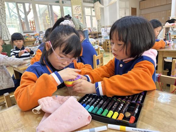 【生活燕幼·园区动态】下庙分园：“欢庆燕幼华诞，同贺九七荣光”——燕子矶幼儿园97周年园庆活动_html_m1f95108c.jpg