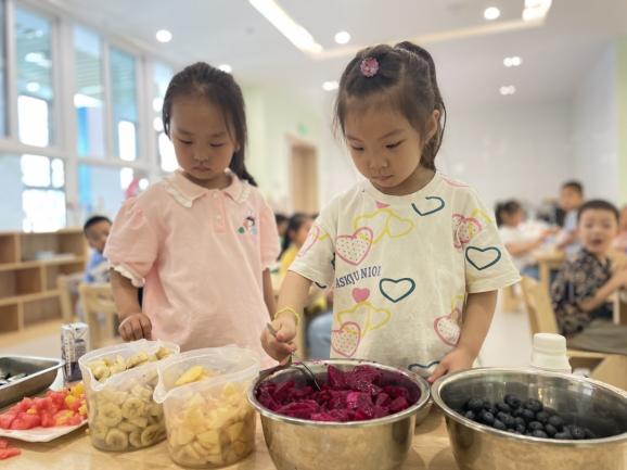 20240620【生活燕幼·园区动态】“夏至到，盛夏始”——舌尖上的节气之夏至_html_72fbe09e.jpg