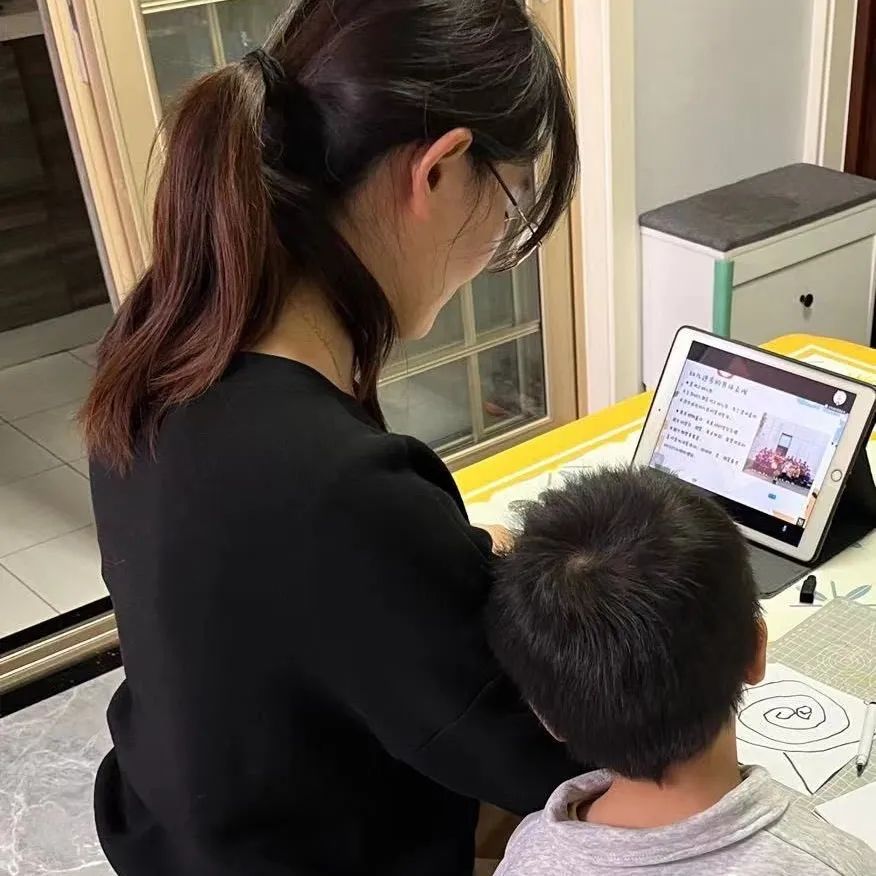 20230217 【生活燕幼&middot;园区动态】燕鸣苑分园：双向奔赴 共育成长——小班第二学期线上家长会_html_m4dc2e108.jpg