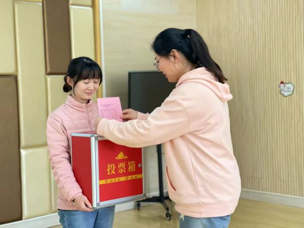 【生活燕幼&middot;园区动态】下庙分园：燕子矶幼儿园童心联盟妇女联合会第一届执行委员会_html_28cbb35.jpg