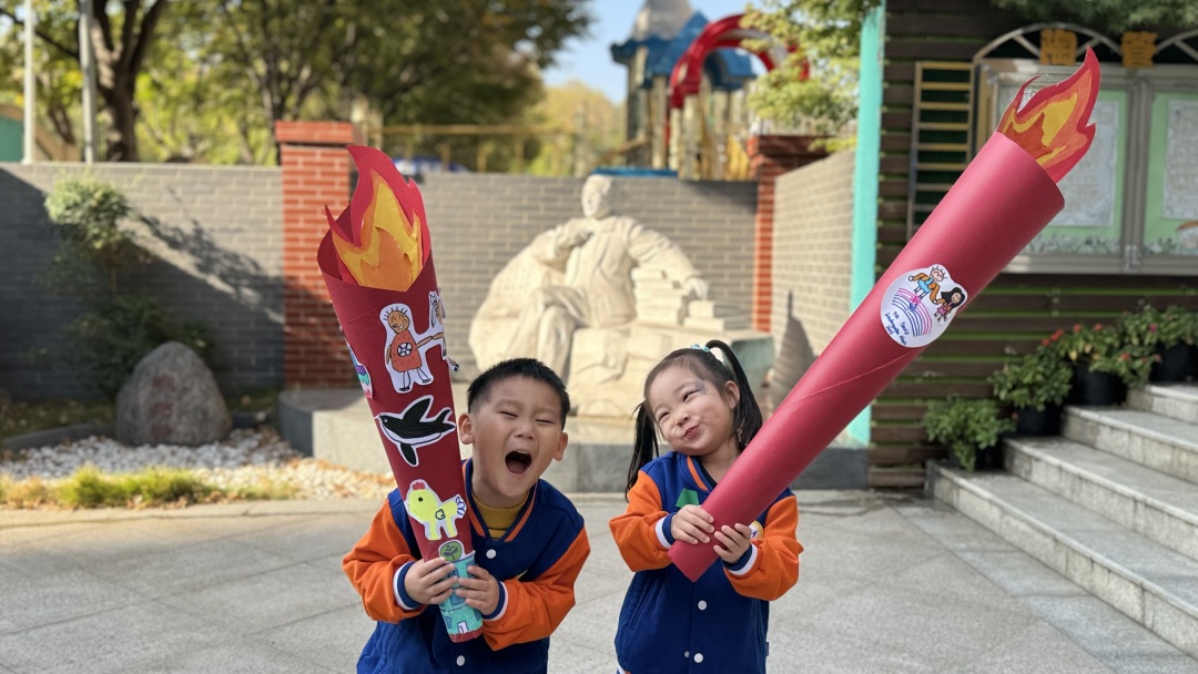 【生活燕幼·园区动态】下庙分园：“大手拉小手，运动迎园庆”——大带小运动会_html_m2e1e2c2d.jpg