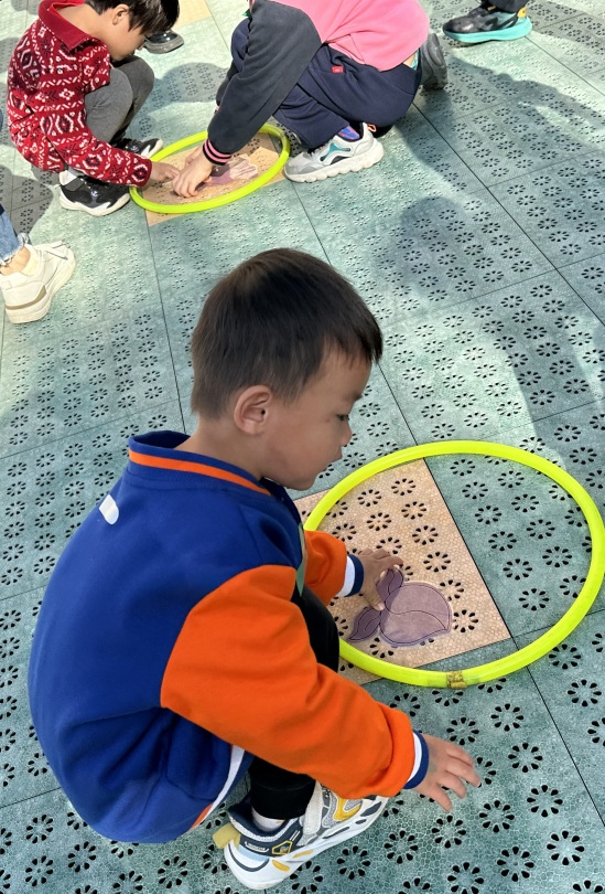 【生活燕幼·园区动态】下庙分园：“大手拉小手，运动迎园庆”——大带小运动会_html_2b752471.jpg