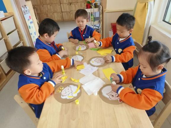 20231023【生活燕幼·园区动态】燕鸣苑分园：“爱满重阳 孝润童心”——重阳节活动_html_71ad1146.jpg