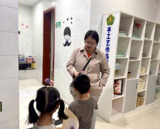 20250528【生活燕幼】“以爱驱碍，让爱启航”——燕子矶幼儿园助残月活动_html_22d385d5.jpg
