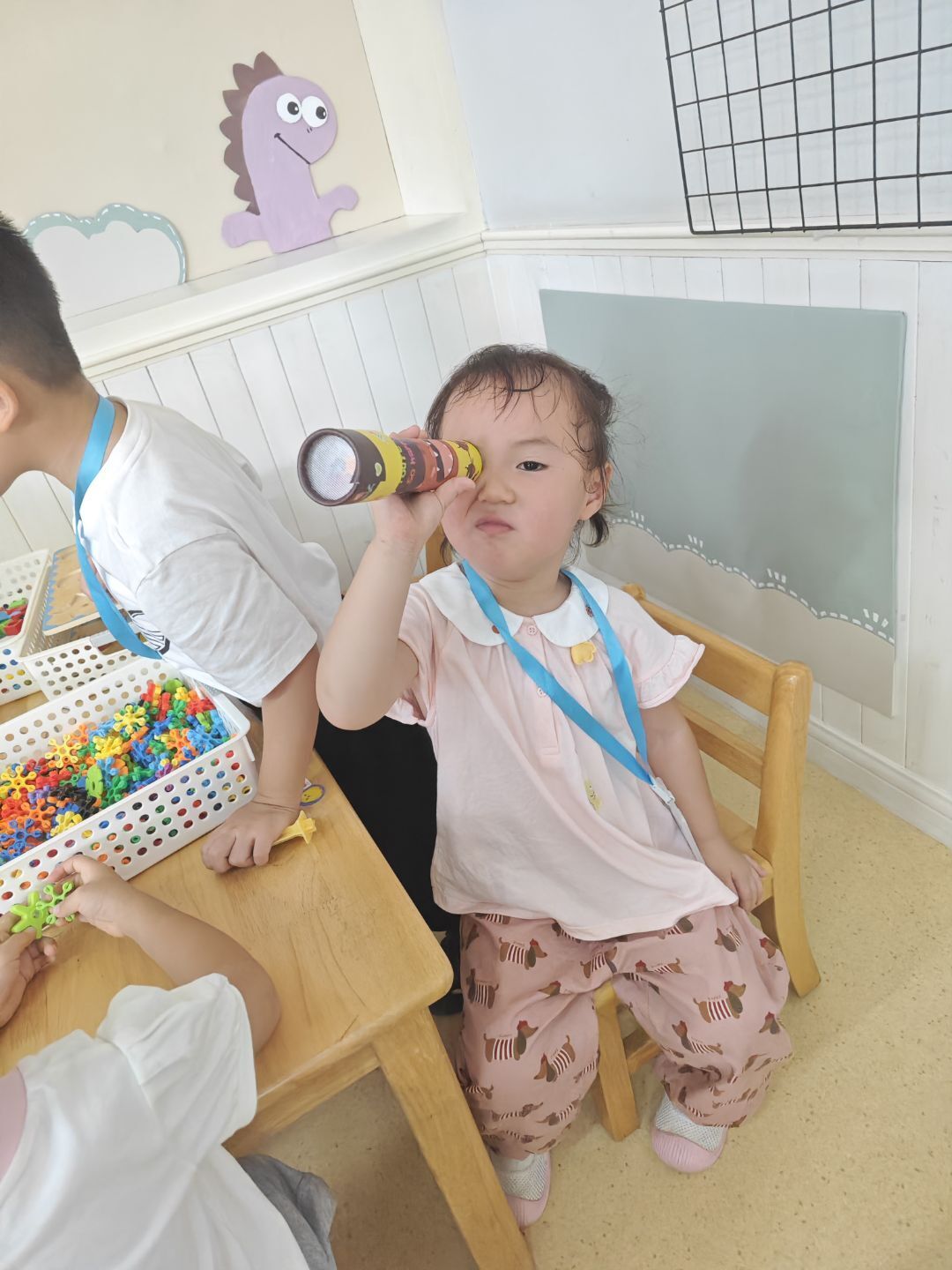 20240902新城开学第一天_html_m1b09a180.jpg