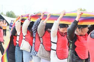 “赴一场春天的约会”——燕子矶幼儿园教职工工会活动555_html_m70803d97.jpg