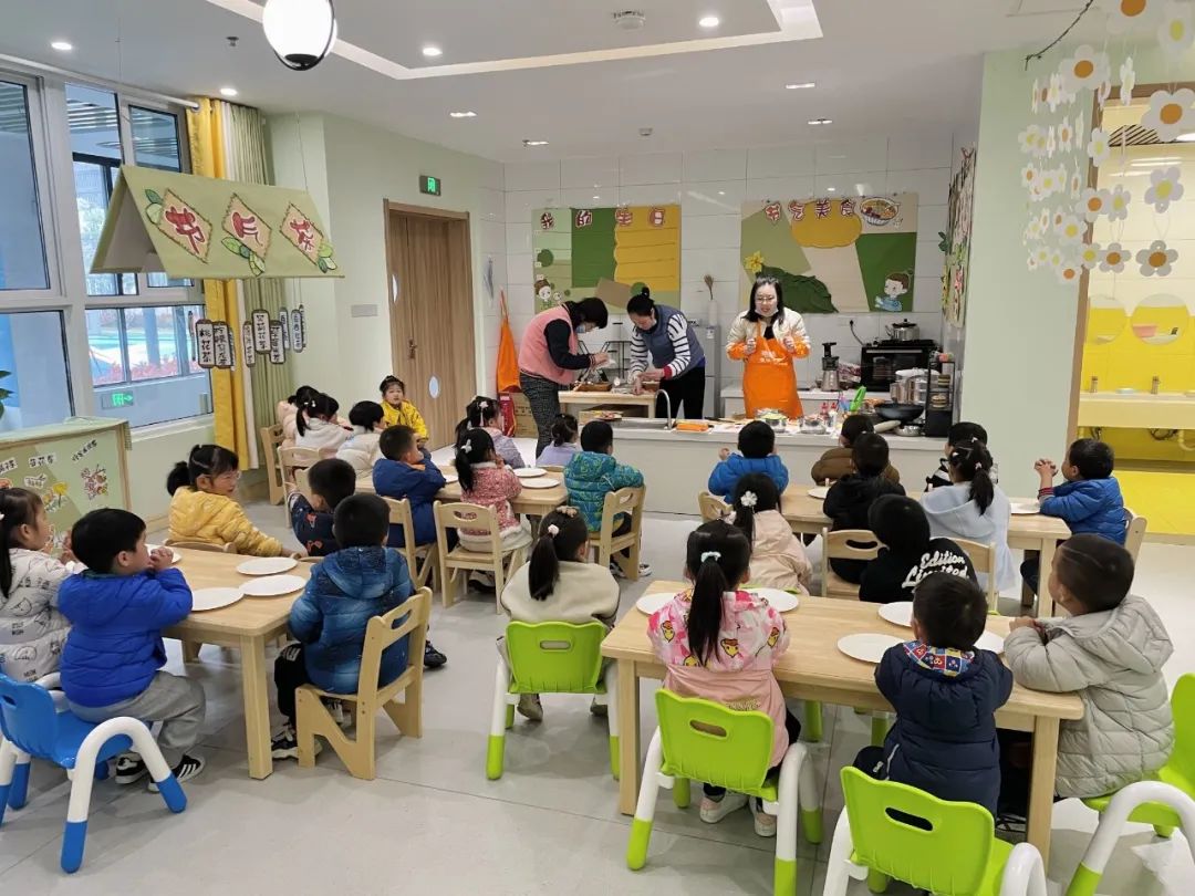 20230330 【生活燕幼&middot;园区动态】燕鸣苑分园：家园携手 共育未来——小班组家长资源团活动_html_m2b20d2cd.jpg