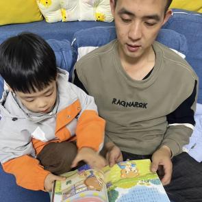 【生活燕幼·教研组动态】下庙分园：“共沐书香，阅享成长” ——语言组绘本表征记录本分享_html_24358fd4.jpg