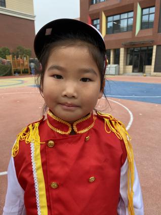 20201116【小仪式，大情怀】新城园区大一班升旗仪式_html_1ff602e2.jpg