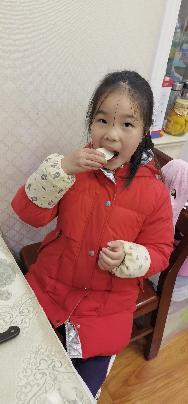 2023.03.09燕幼中心园 大二班 惊蛰节气活动_html_1e4179f7.jpg