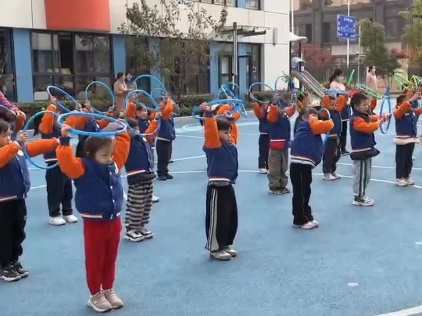 20231129  【生活燕幼·园区动态】“快乐早操，悦动成长”——幼儿早操和体育技能大赛评比_html_3938d00c.jpg