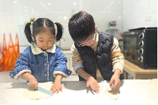 20231115【生活燕幼&middot;园区动态】小小时光，岁岁成长——十一月“小桃子”生日会_html_61c9ab89.png