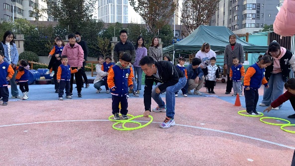20231122运动会活动_html_m5f4c6b4f.jpg