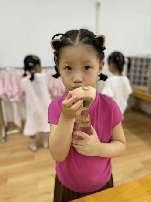 20240906【生活燕幼·园区动态】中心园：“秋风生白露，露至秋意浓”——白露节气活动_html_m16001ce5.jpg