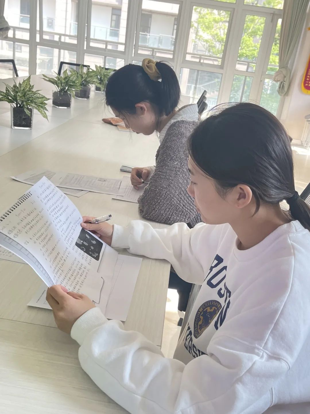 20230509【生活燕幼·园区动态】燕鸣苑分园：走进童心 看见成长——教师观察记录评比活动_html_m9d6b6.jpg
