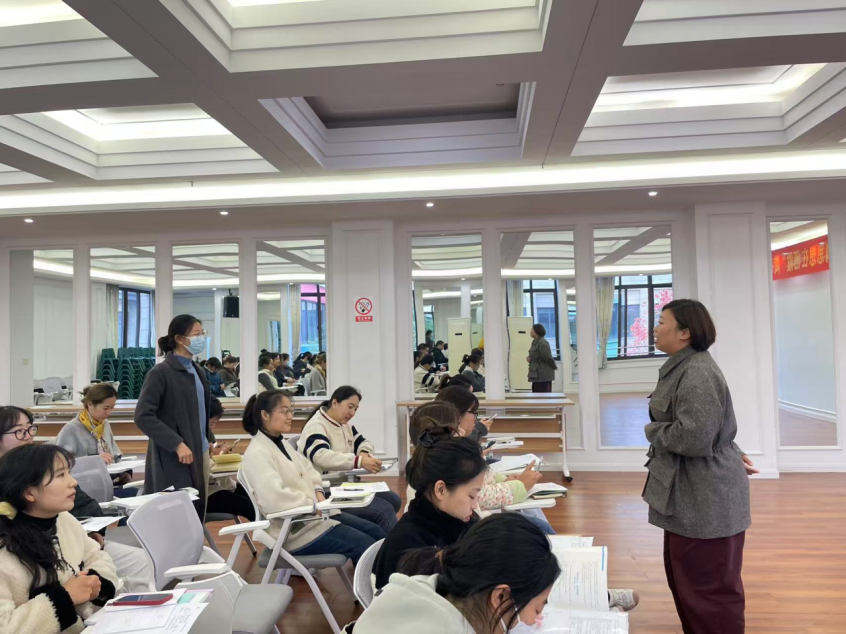 20241210【生活燕幼&middot;园区动态】新城分园：“提升交流艺术，获取教育幸福生活”——师德师风专题教研活动doc_html_43f7301d.png