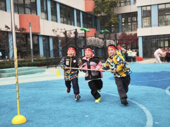 20241217 【生活燕幼·园区动态】燕鸣苑分园：“运动悦童心，亲子伴成长”——亲子运动会_html_39e95c80.jpg