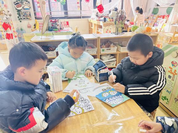 20241220【生活燕幼&middot;班级动态】新城分园：“稚梦拾趣，情满冬至”——大五班冬至节气系列活动_html_5203d7bf.jpg