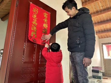 20240217  【生活燕幼】“齐乐龙龙，趣迎新年”——我的中国年主题活动_html_m6d9736ba.jpg