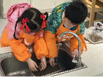 2024105【生活燕幼·园区动态】“别样小寒，童心向暖”——舌尖上的节气之小寒_html_533f4971.png
