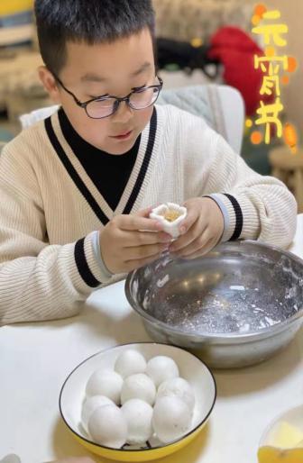 2.26“承载元宵传统，构建和谐社会”中电颐小元宵节新闻稿_html_m7a3f4bf.jpg