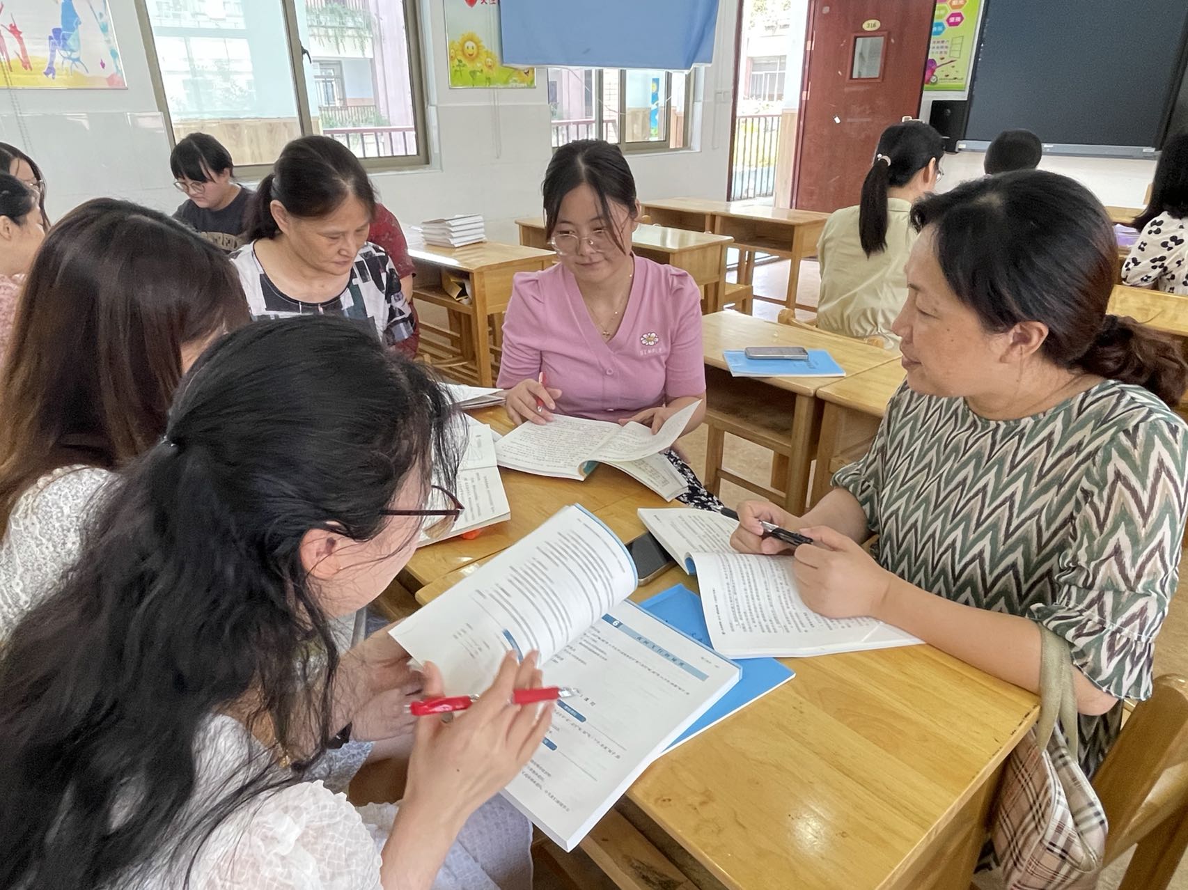 9.7立足新课标，赋能新学期_html_m257d5dfa.jpg