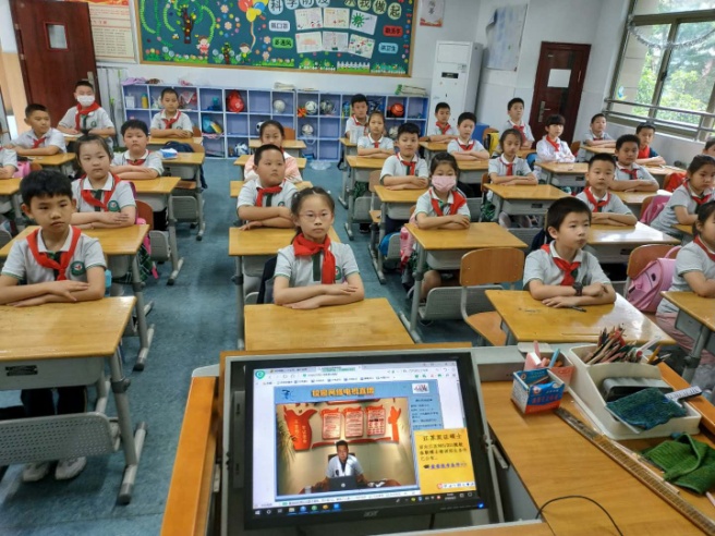 呵护眼睛_html_53121bff.jpg