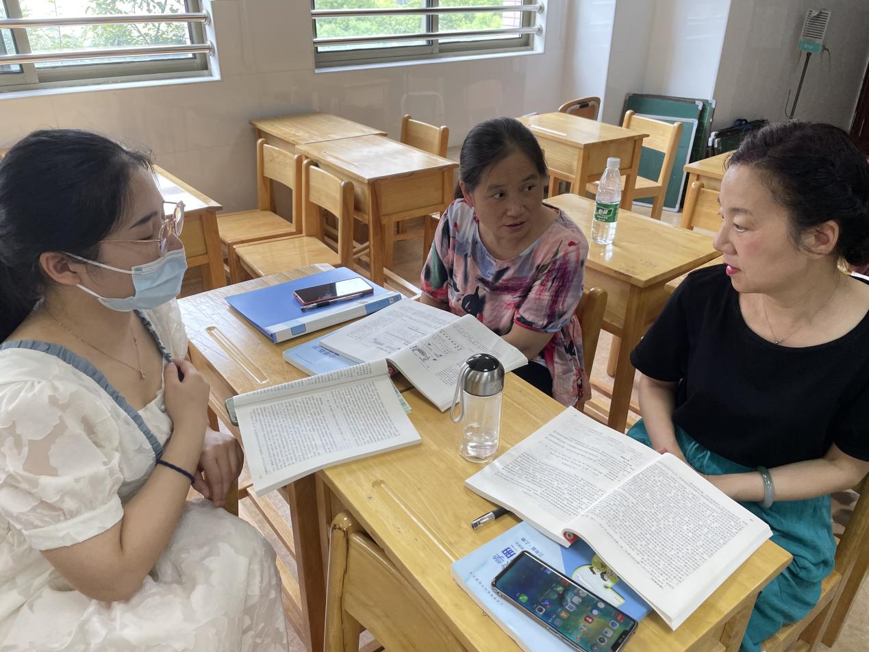 9月6日数学集体备课新闻稿(1)_html_m5a3d15e2.jpg