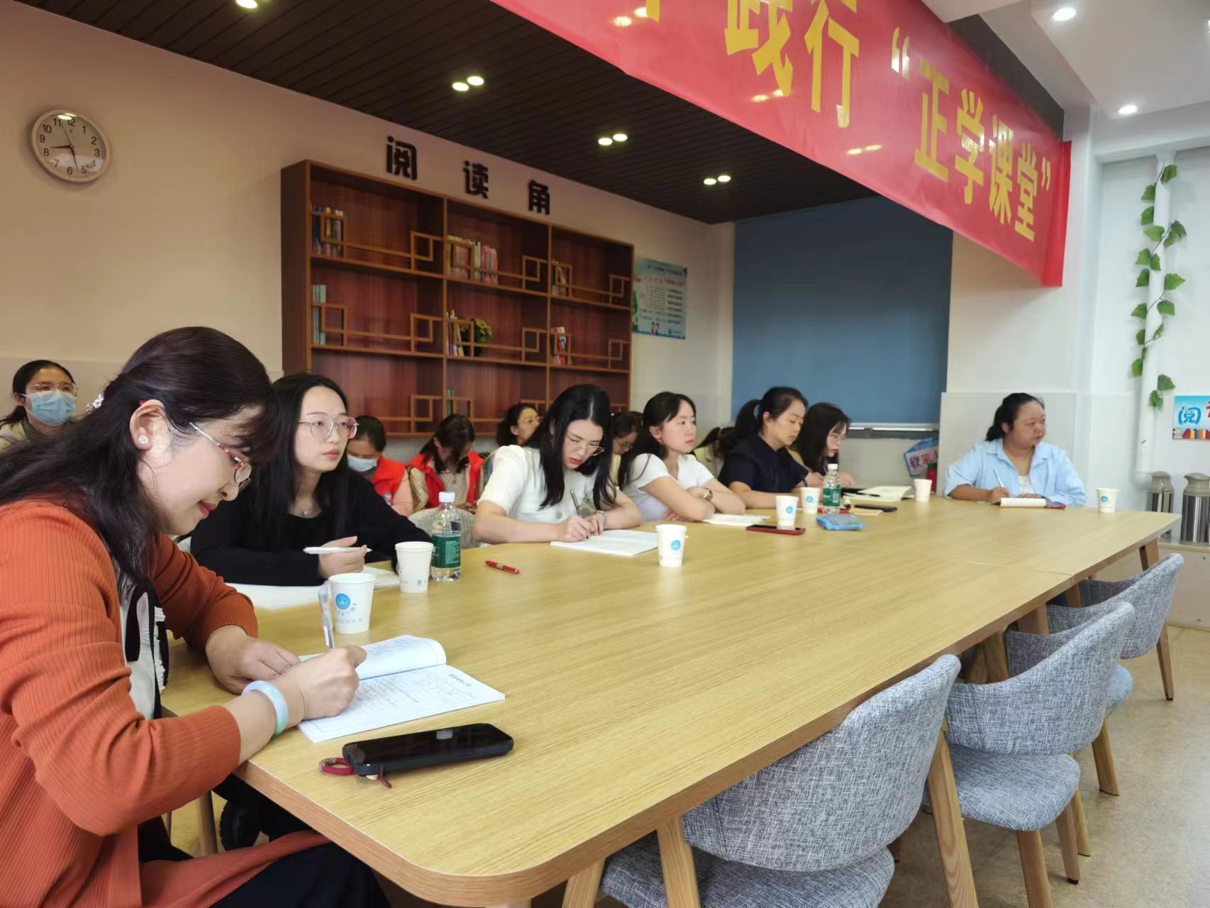 【养正颐小·教学】立足核心素养，交流共促研究