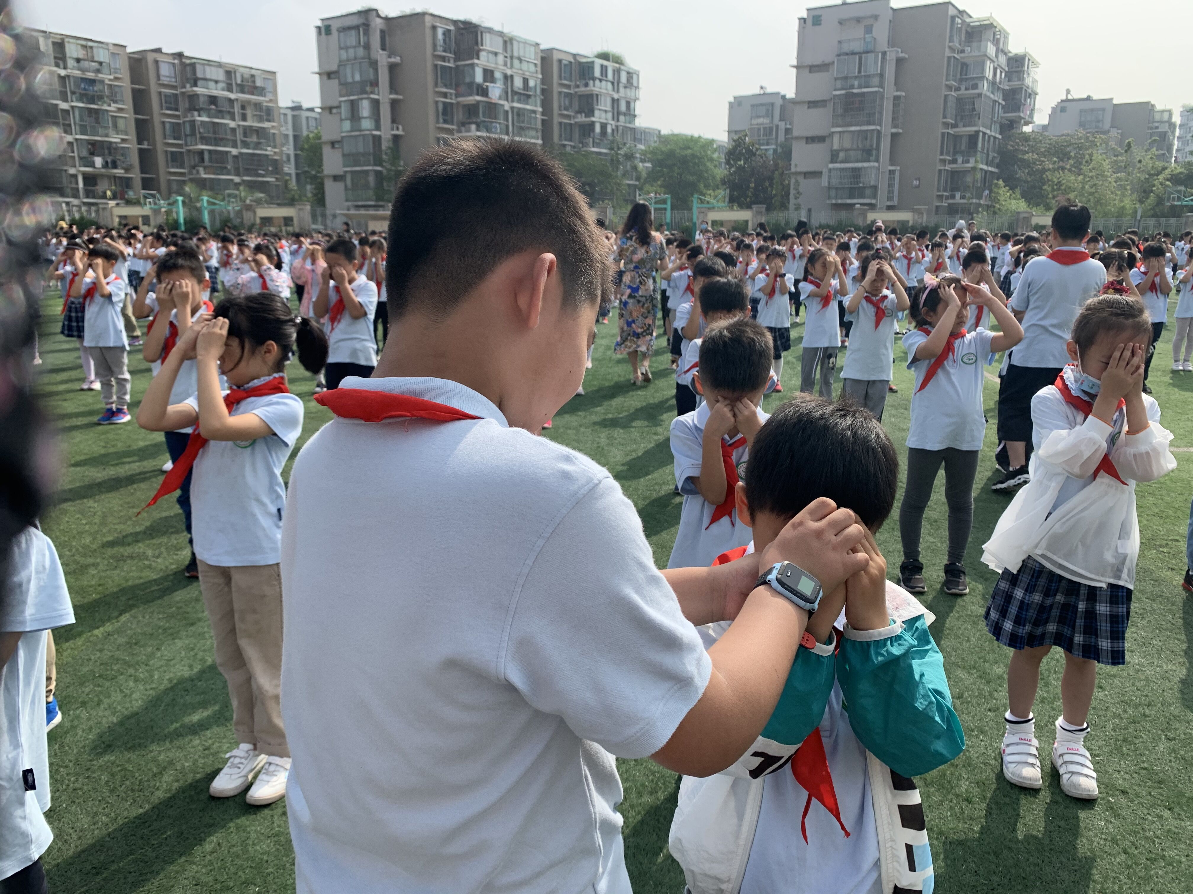 “爱眼日”新闻稿_html_m1810752a.jpg