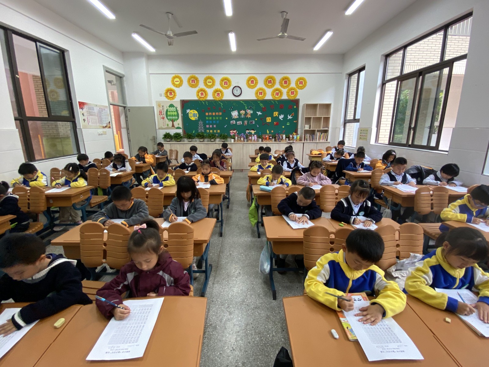 图1.jpg