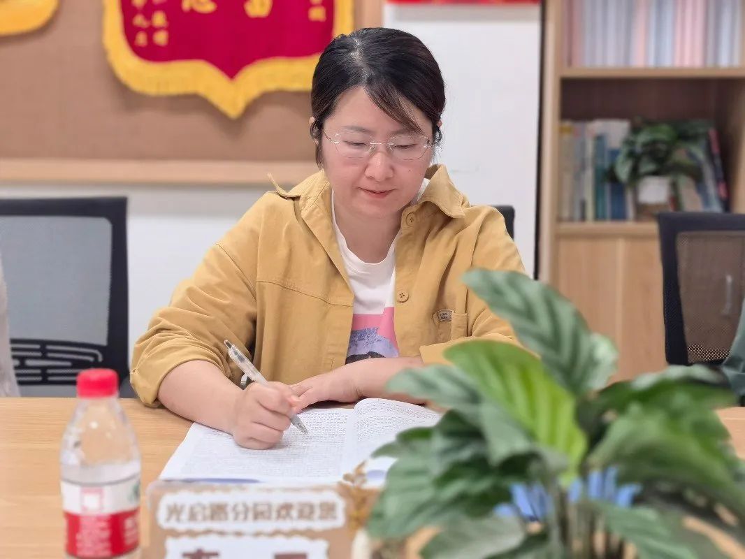 临时_html_4cadfa48.jpg