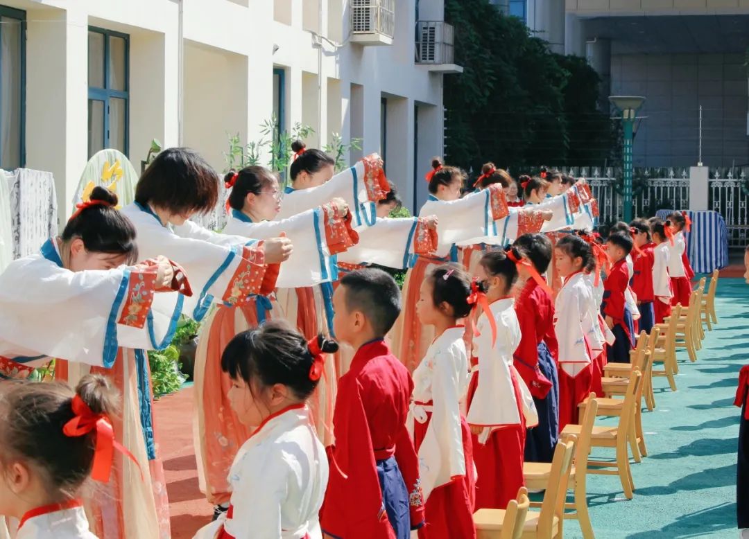 临时_html_4114a4af.jpg