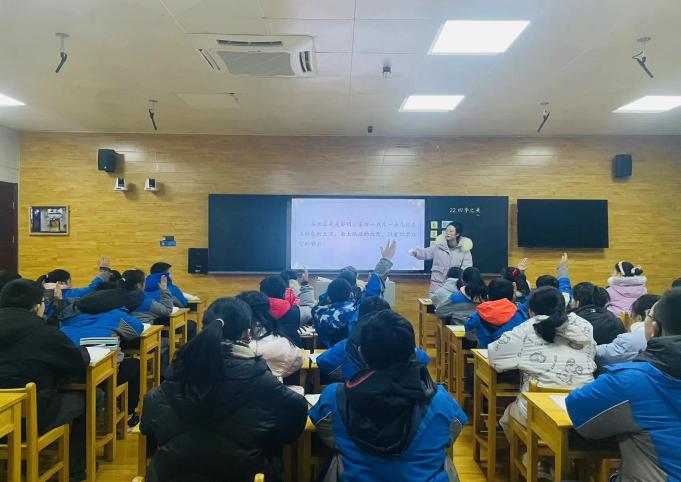 【大爱青秀】四时景物皆成趣 动静相宜巧著文  ——南京市青秀城小学语文组校本研修活动（五）