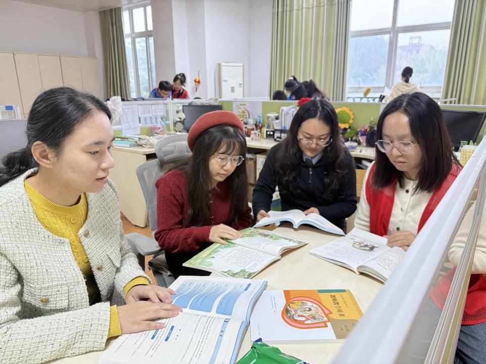 深耕“双减”优作业 集备共研促提升_html_f4aecec.jpg